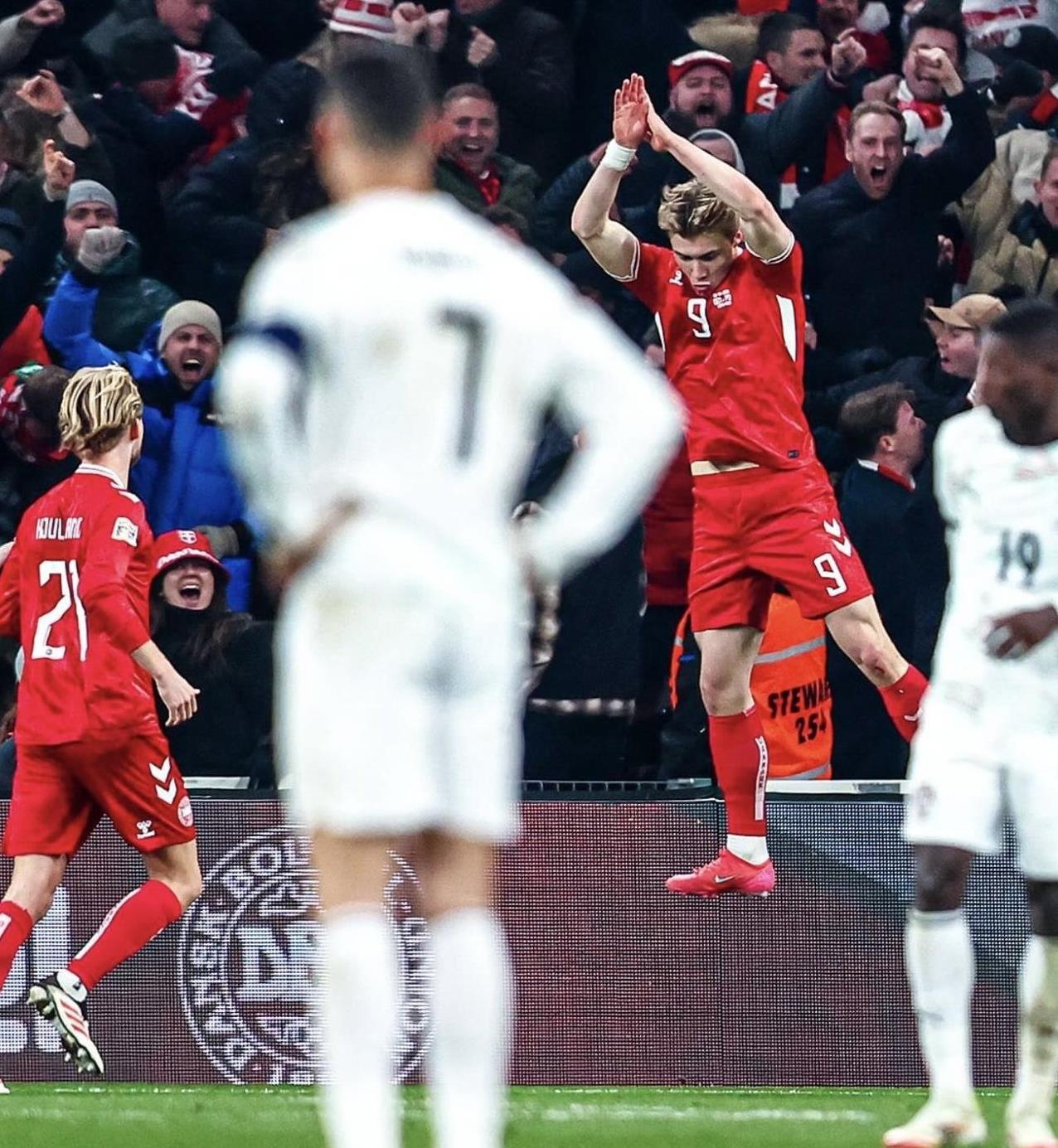 星空体育官网-包含葡萄牙体育迎法国杯关键赛,关键时刻门线救险,底气十足,赛程密集仍需轮换的词条-星空体育官网